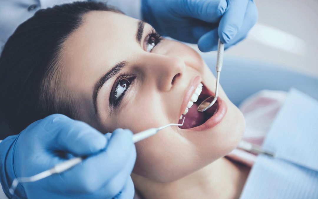 Tooth Extraction vs. Root Canal: What’s the Best Option?